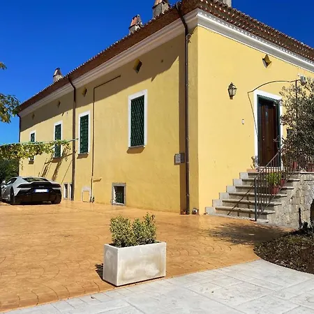 Casa di campagna Casale Donna Mita